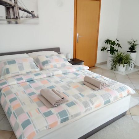 Studio Apartman Kika Otočac المظهر الخارجي الصورة