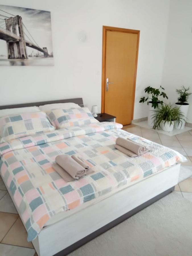 Studio Apartman Kika Otočac المظهر الخارجي الصورة