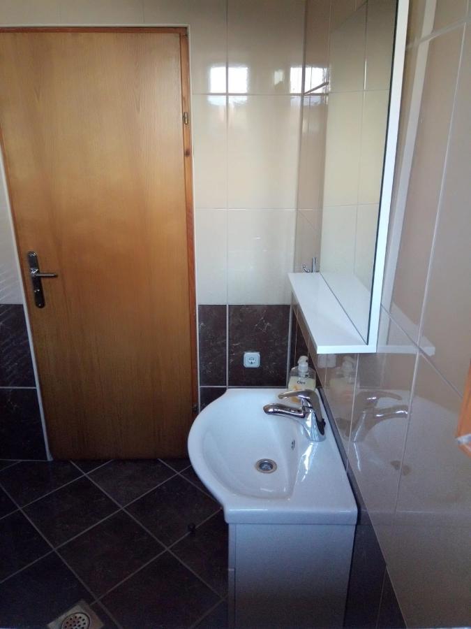 Studio Apartman Kika Otočac المظهر الخارجي الصورة